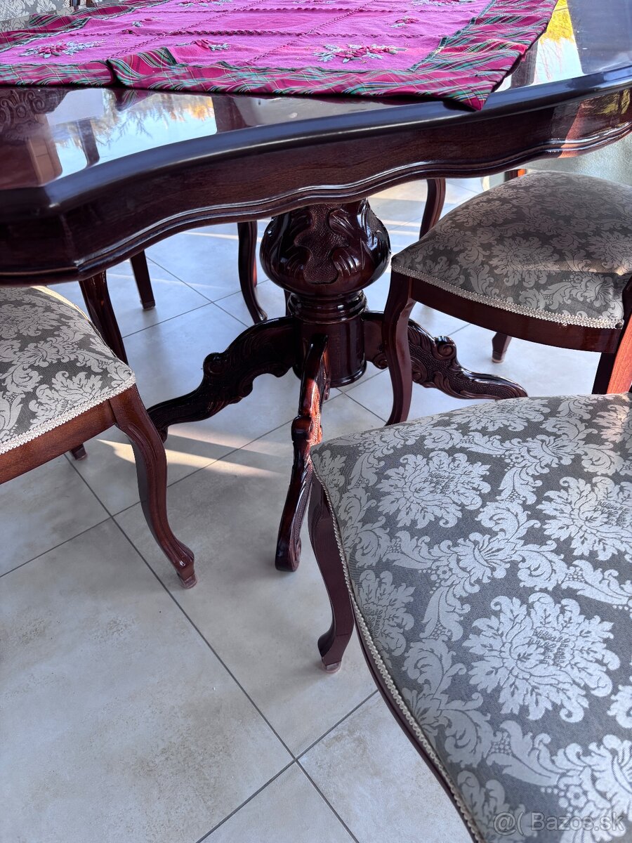 Jedálenský stôl a stoličky - 2