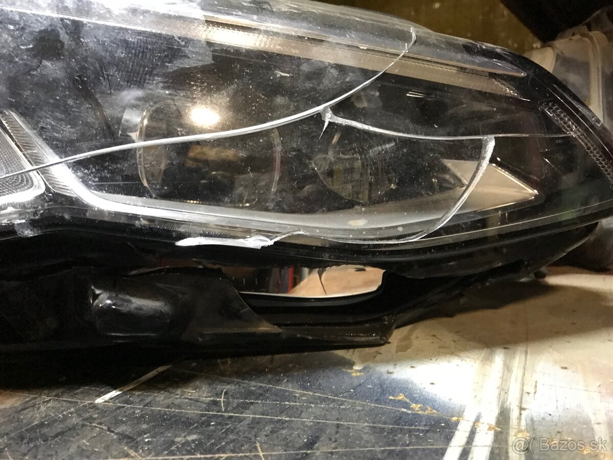 Vw golf 8 full Led pravý svetlomet - 2
