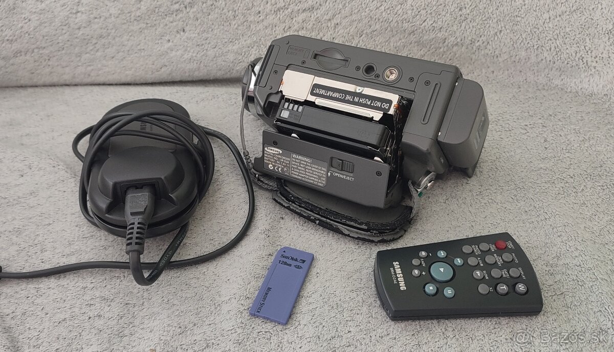 Samsung VP-D24 – Digitálna videokamera - 2