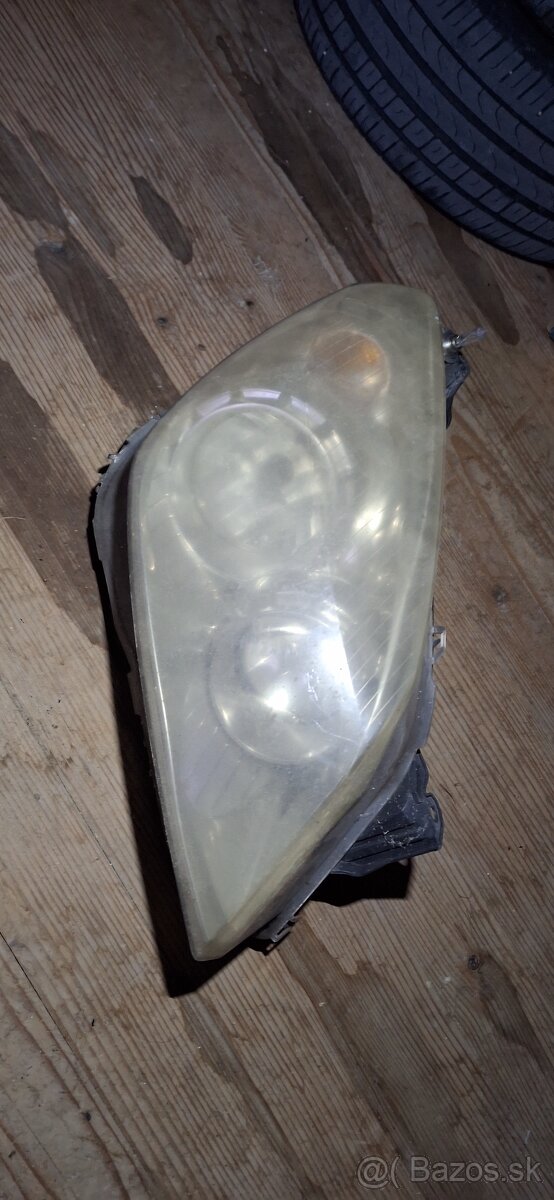 Svetlá opel astra H 2004 - 2