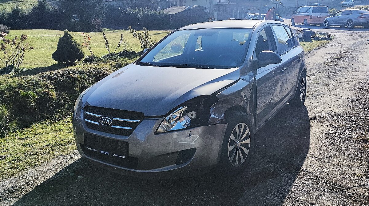 KIA CEED 1.4i 77KW na diely - 2