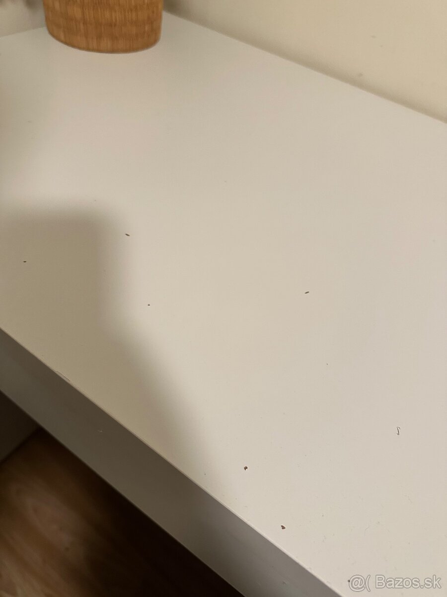 Kancelarsky stolik MICKE z ikei - 2