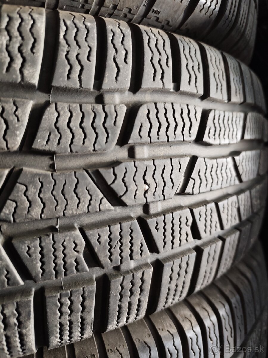 Zimné pneumatiky Continental 215/65 R17 - 2