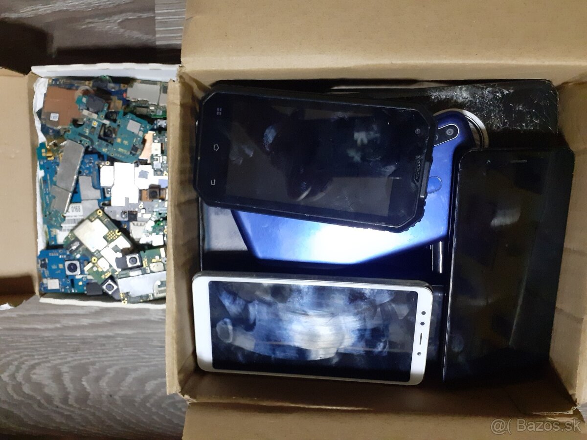 Predám mobily na náhradné diely - 2
