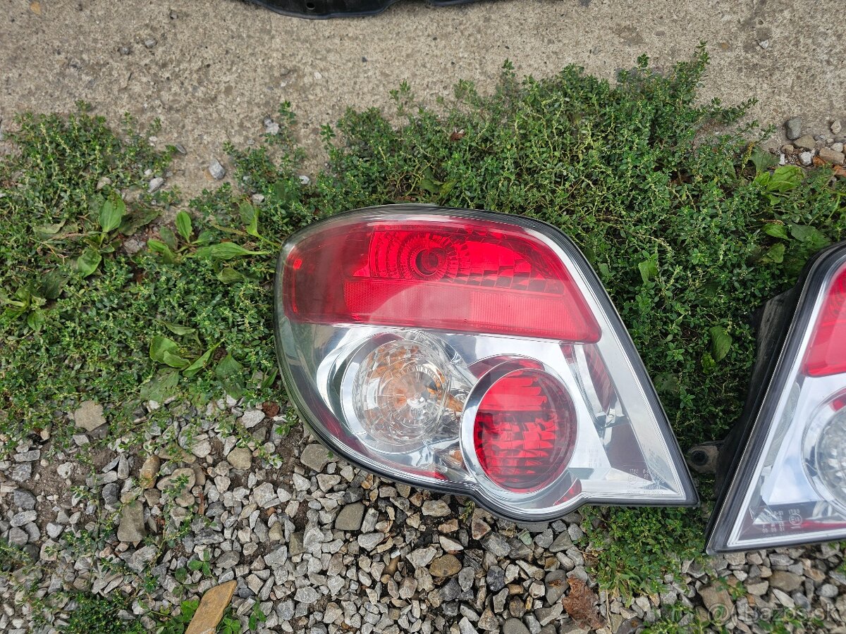 Subaru impreza combi 2005-2007 svetla - 2