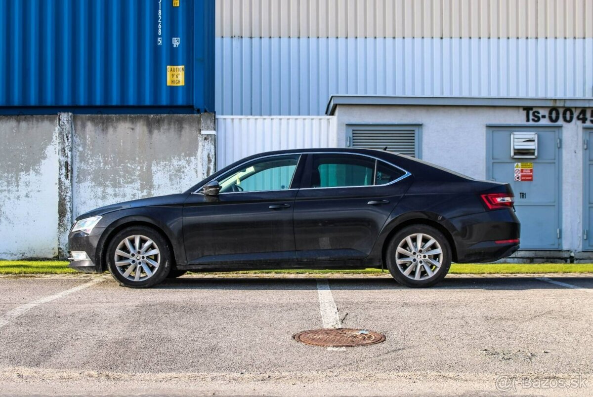 Škoda Superb 2.0 TDI Ambition DSG - 2