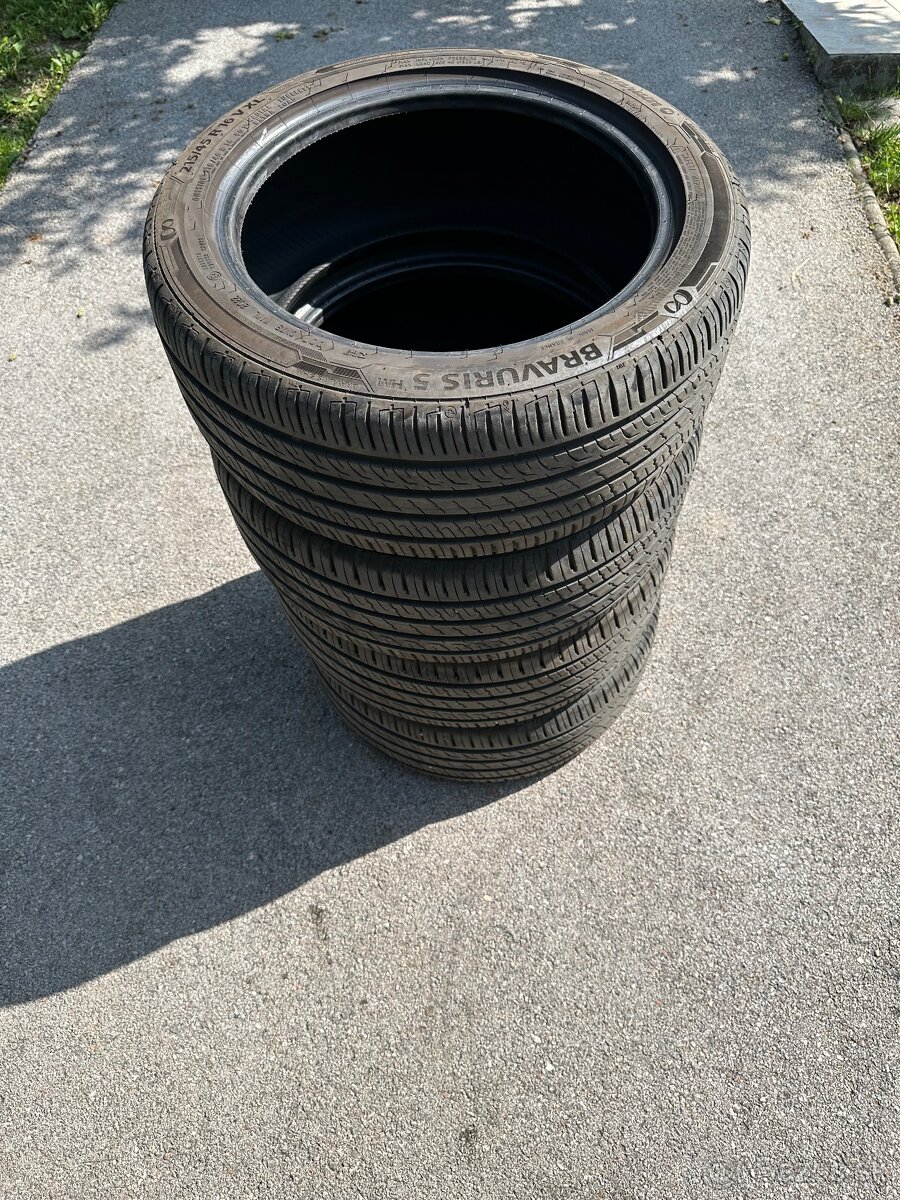 Barum Bavarius 215/45 r16 - 2