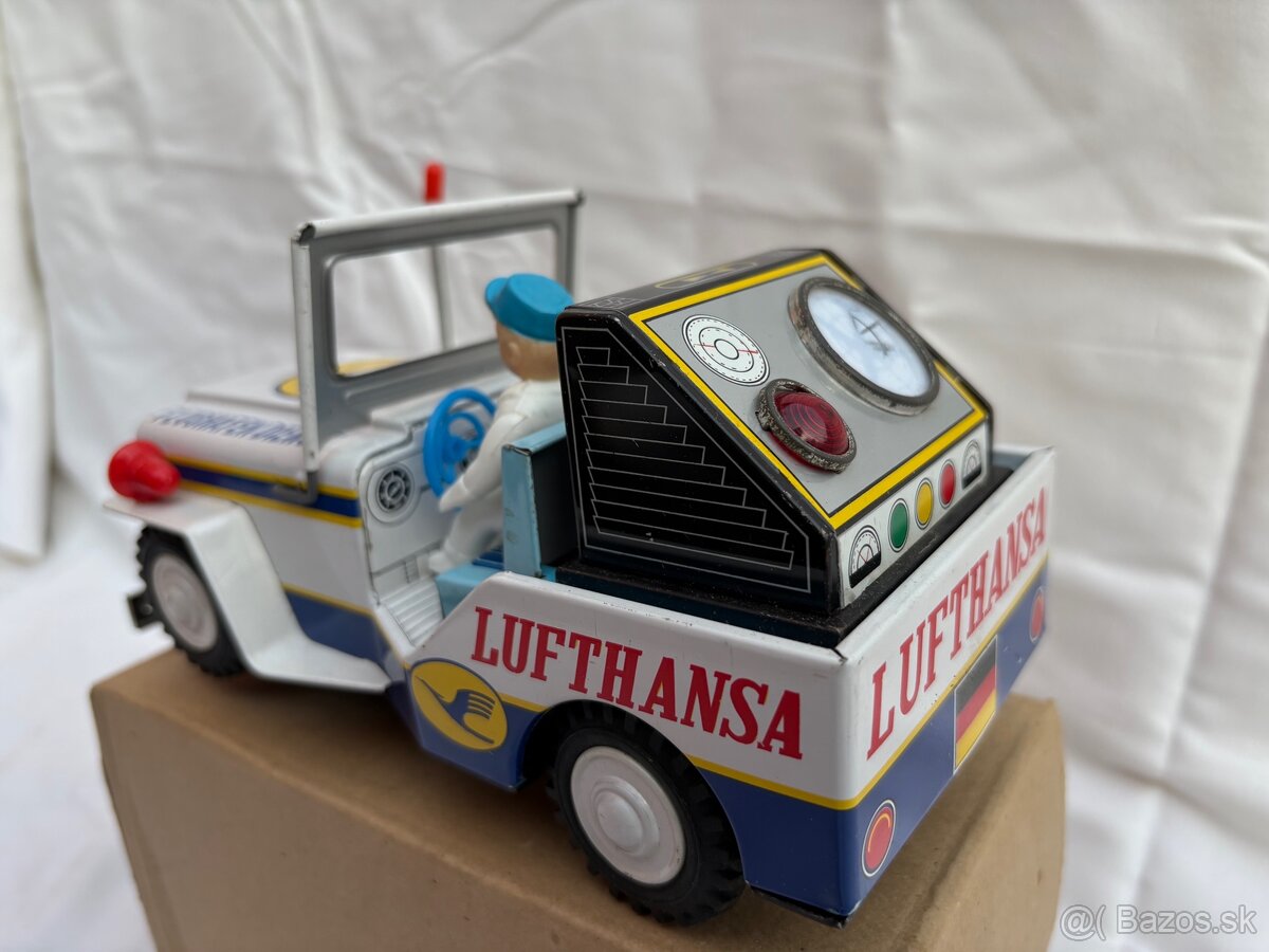 Vintage Lufthansa Flughafen Jeep – Ichiko - 2