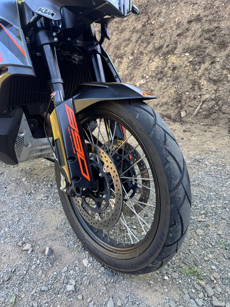 KTM 890 Adventure Black - 2