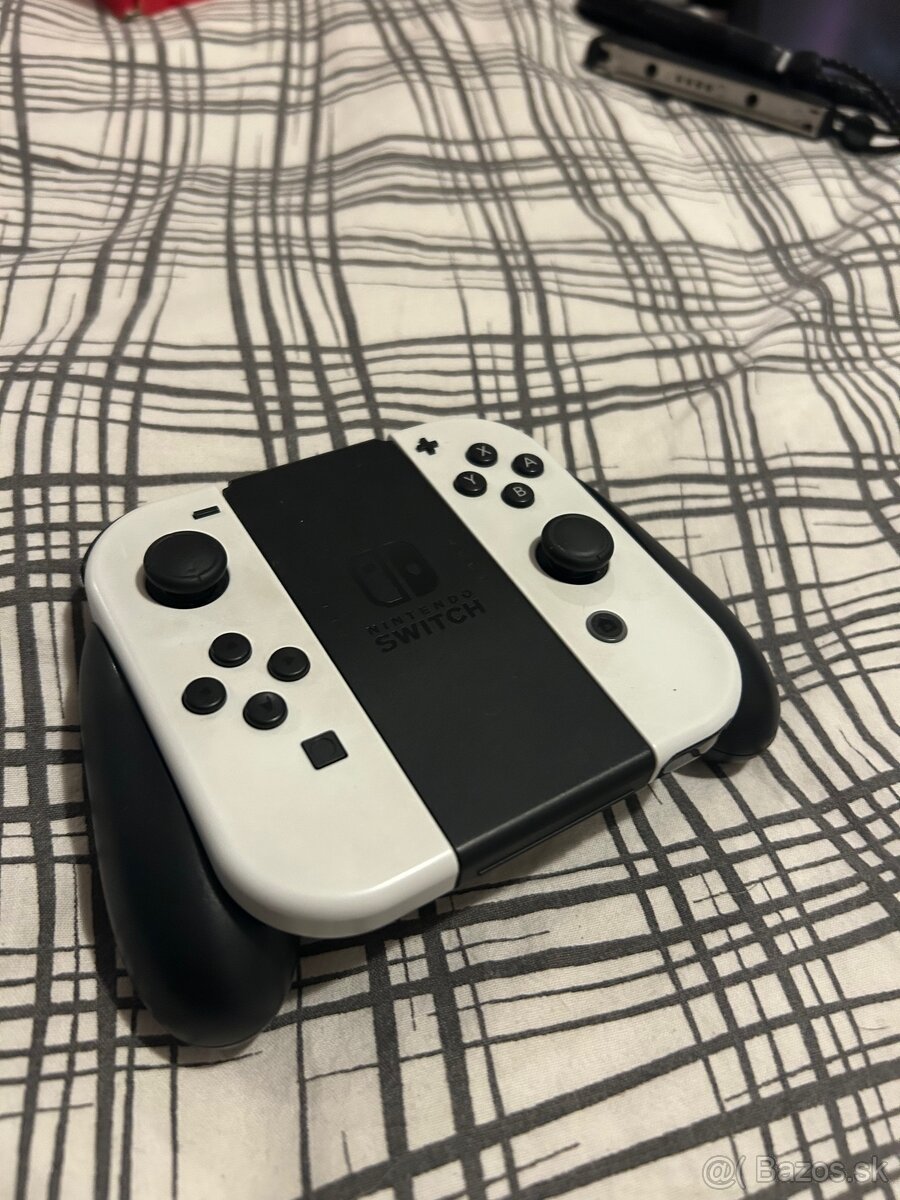 Nintendo Switch OLED WHITE + Hra - 2