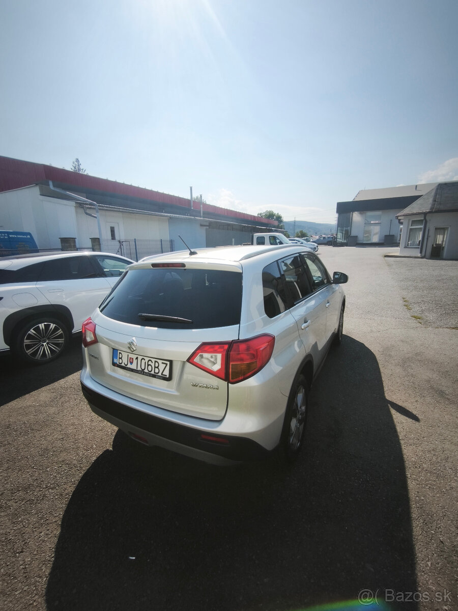 Suzuki VITARA 1,6 2WD Premium, ročník 2016 - 2