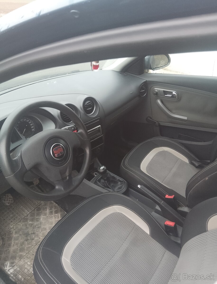 Seat Ibiza - 2