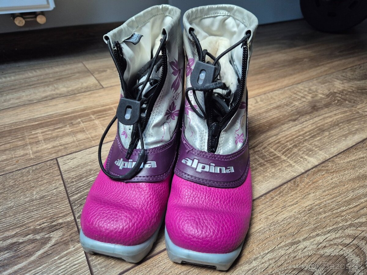 Dievčenské topánky na bežky NNN - č.33 Alpina - 2