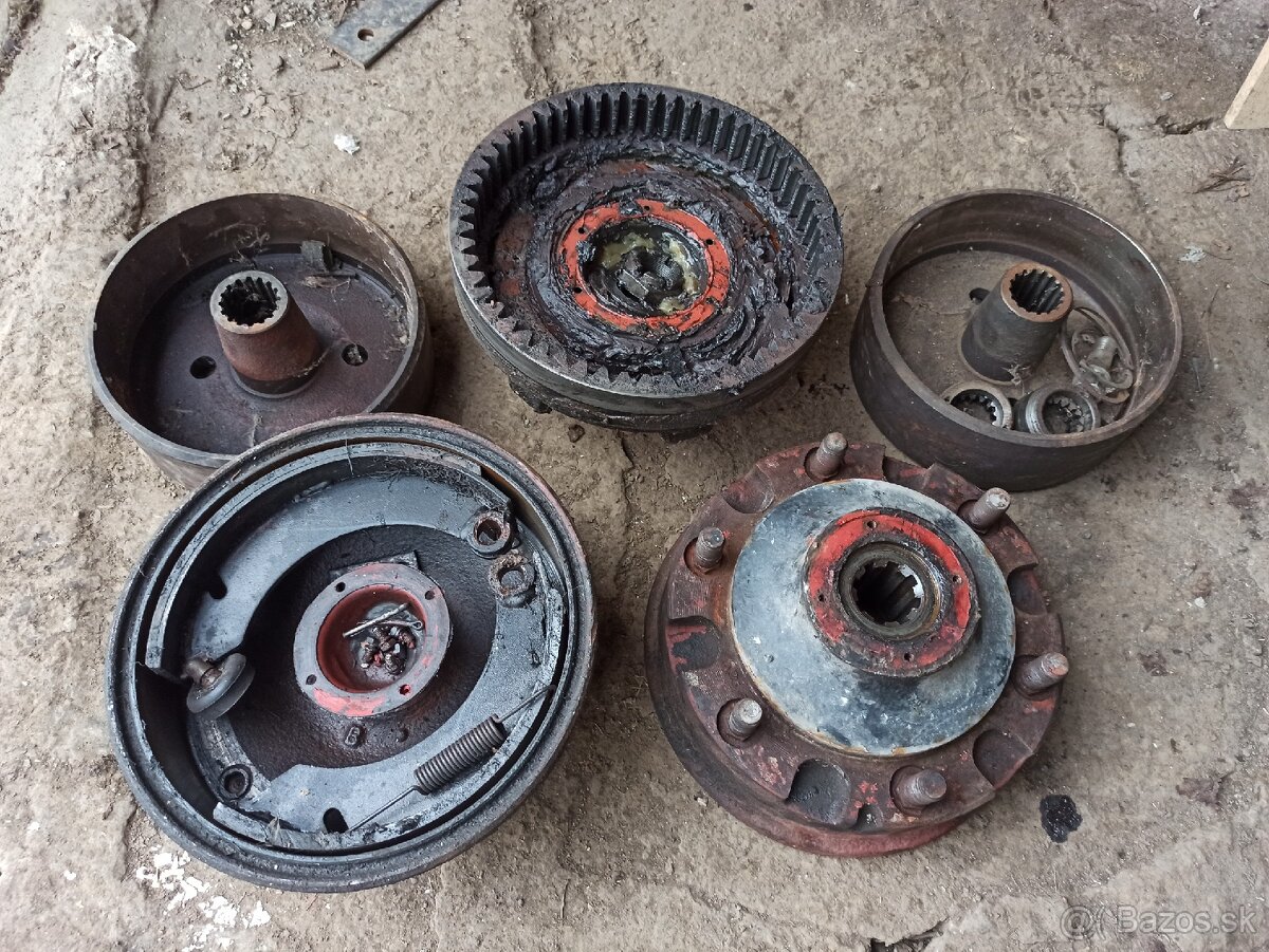 Desta destu dvhm náboj, Ozubeny veniec... - 2