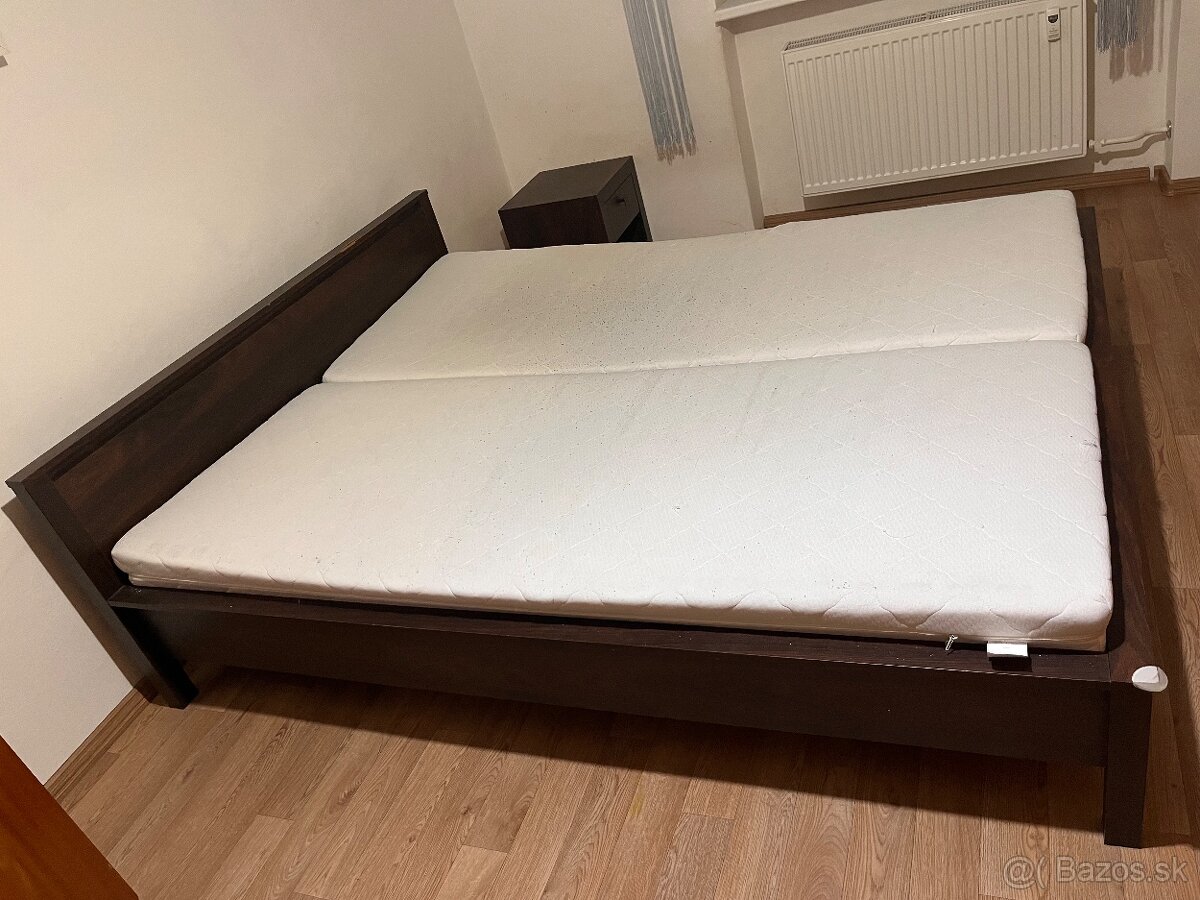 Manželska postel - 2