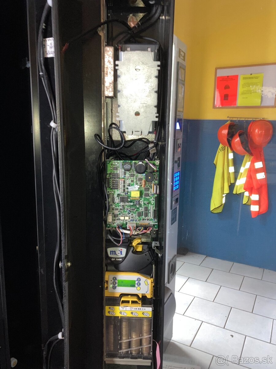 Predám tovarový automat so zárukou 6 mesiacov - 2