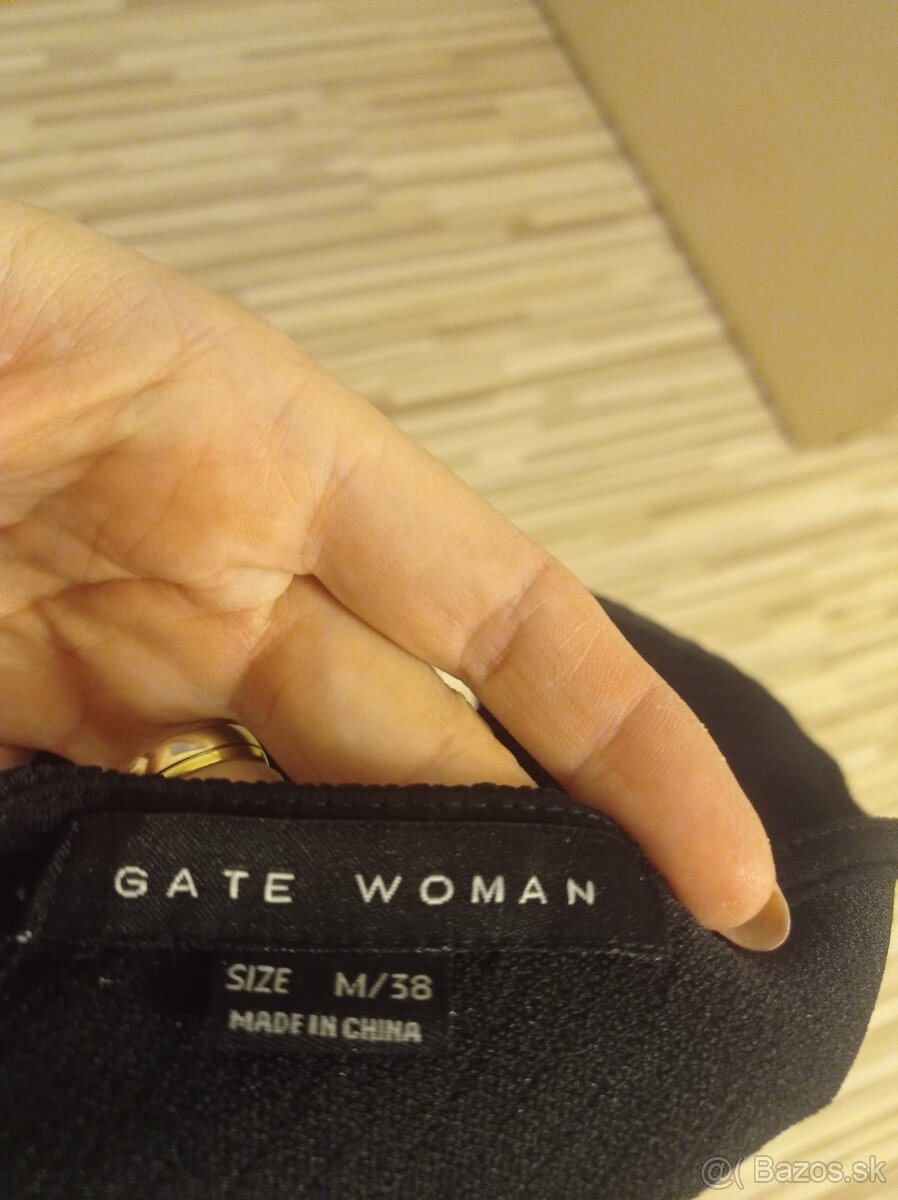 Cierne saty Gate - 2