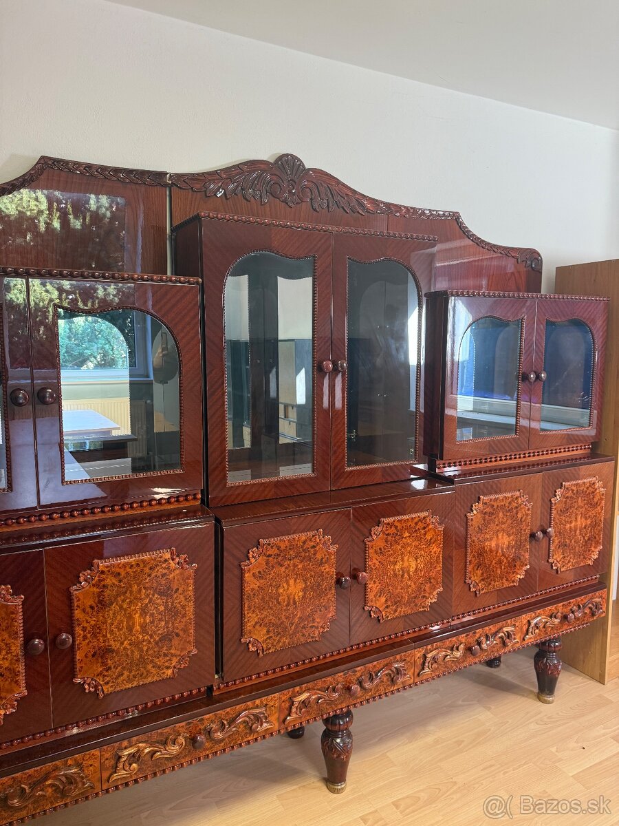 Starožitná komoda - 2