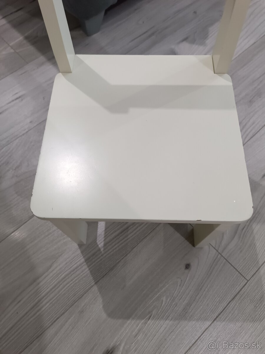 Detský drevený stolík s 2 stoličkami - 2