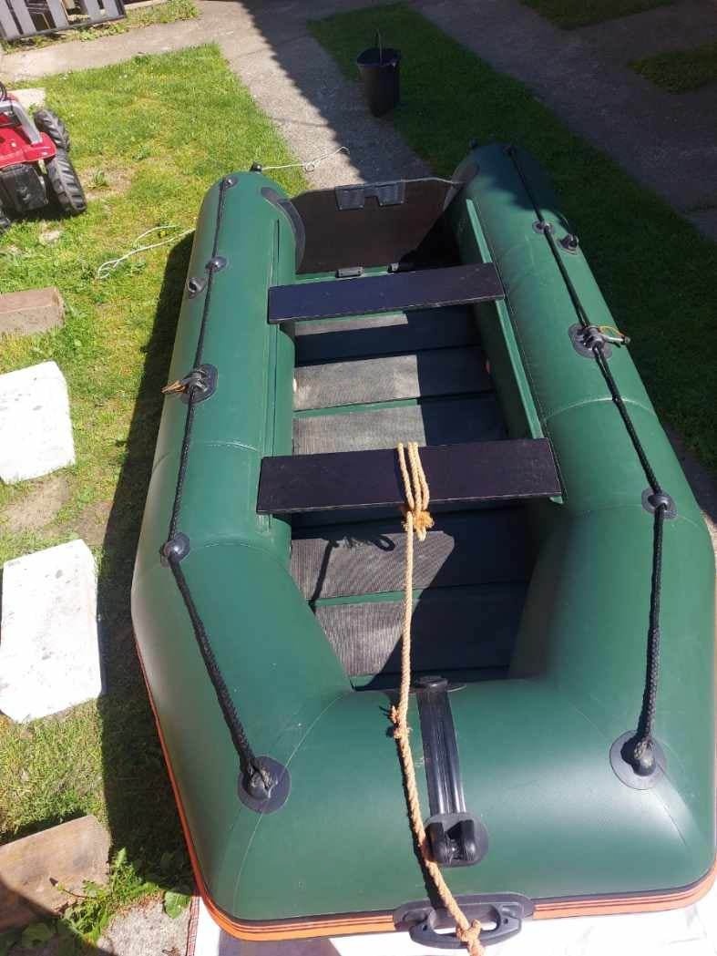 Rybársky čln kolibri 330 - 2