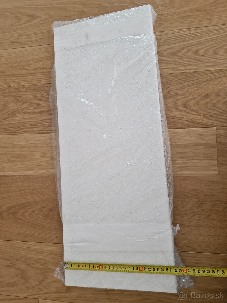 Vnútorný interierovy parapet biely - 2