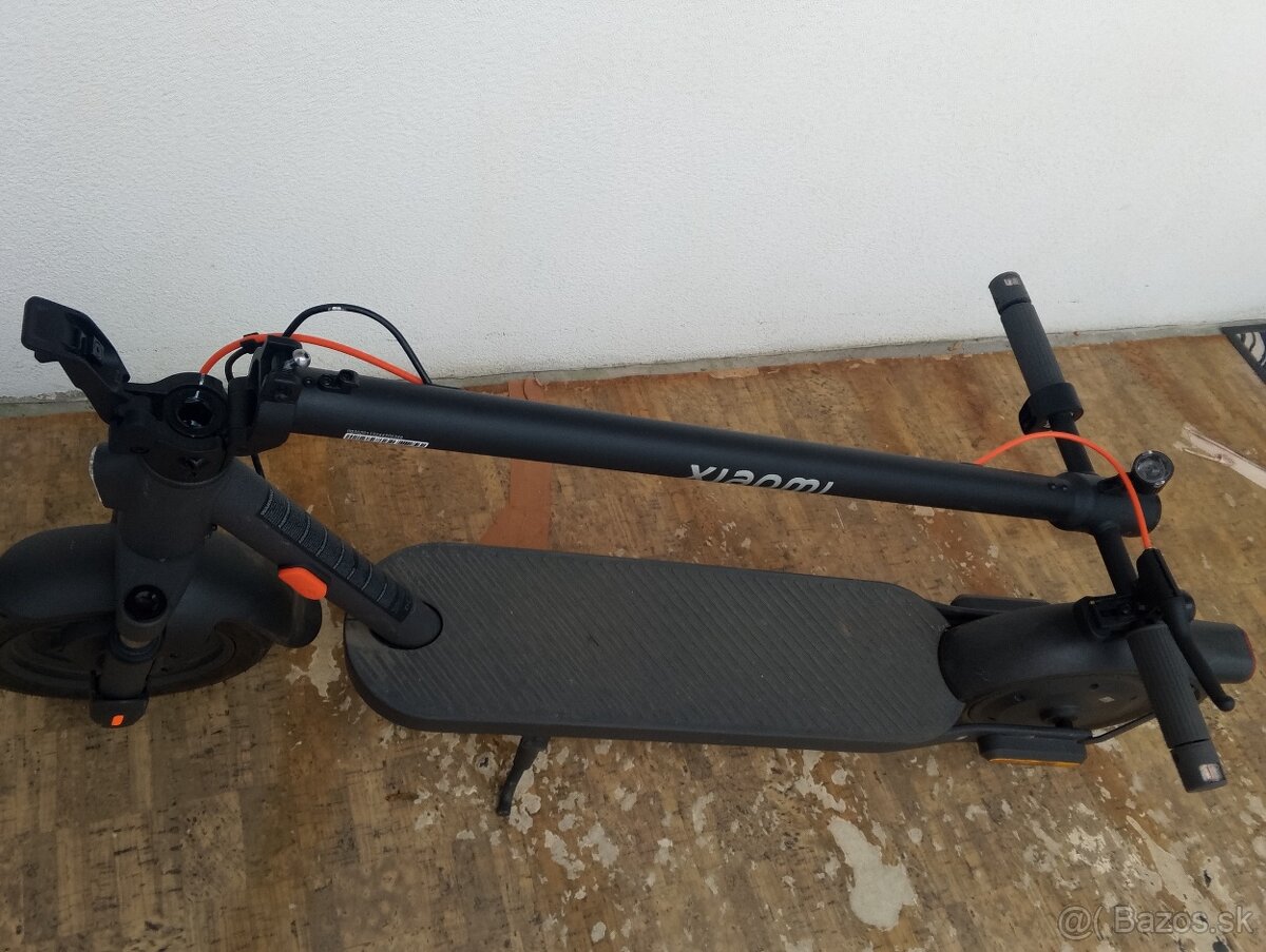 Xiaomi elite scooter - 2