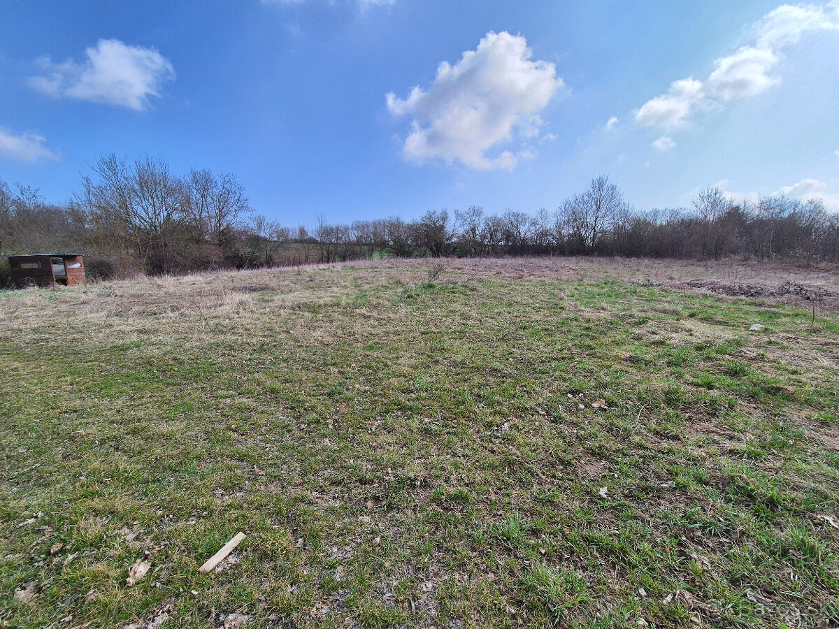 EXKLUZÍVNE Predaj pozemok na stavbu RD, cca 13 á, pekné pros - 2