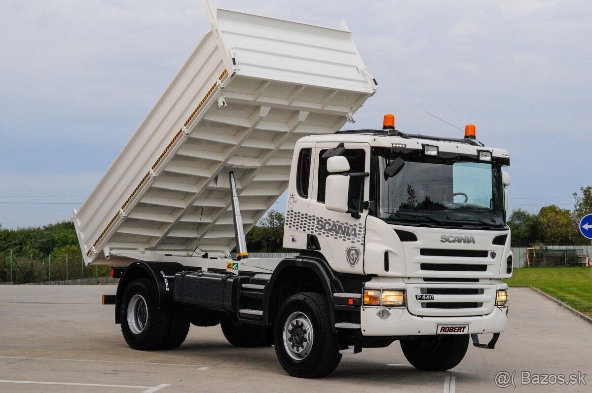 SCANIA P440 4X4 TROJSTRANNÝ SKLÁPAČ / VYKLÁPAČ LEN 53.000KM - 2