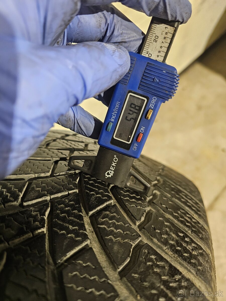 Zimné Pneu Bridgestone 205/55 R17 - 2