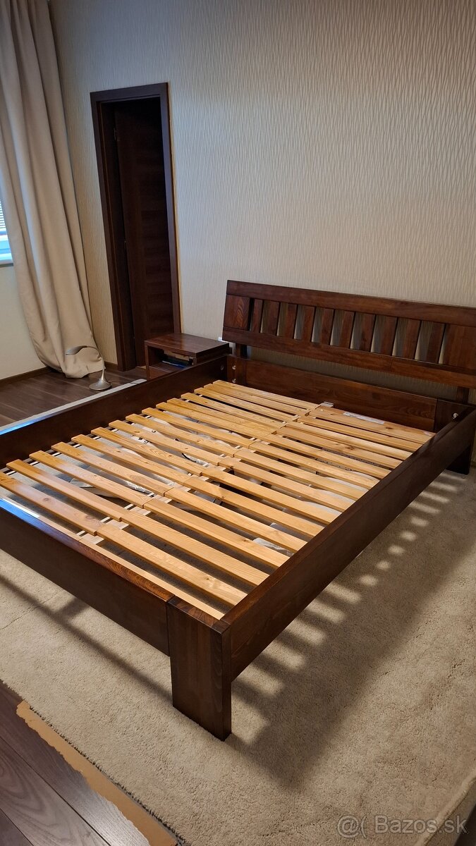 Nábytok z plného masívu - 2