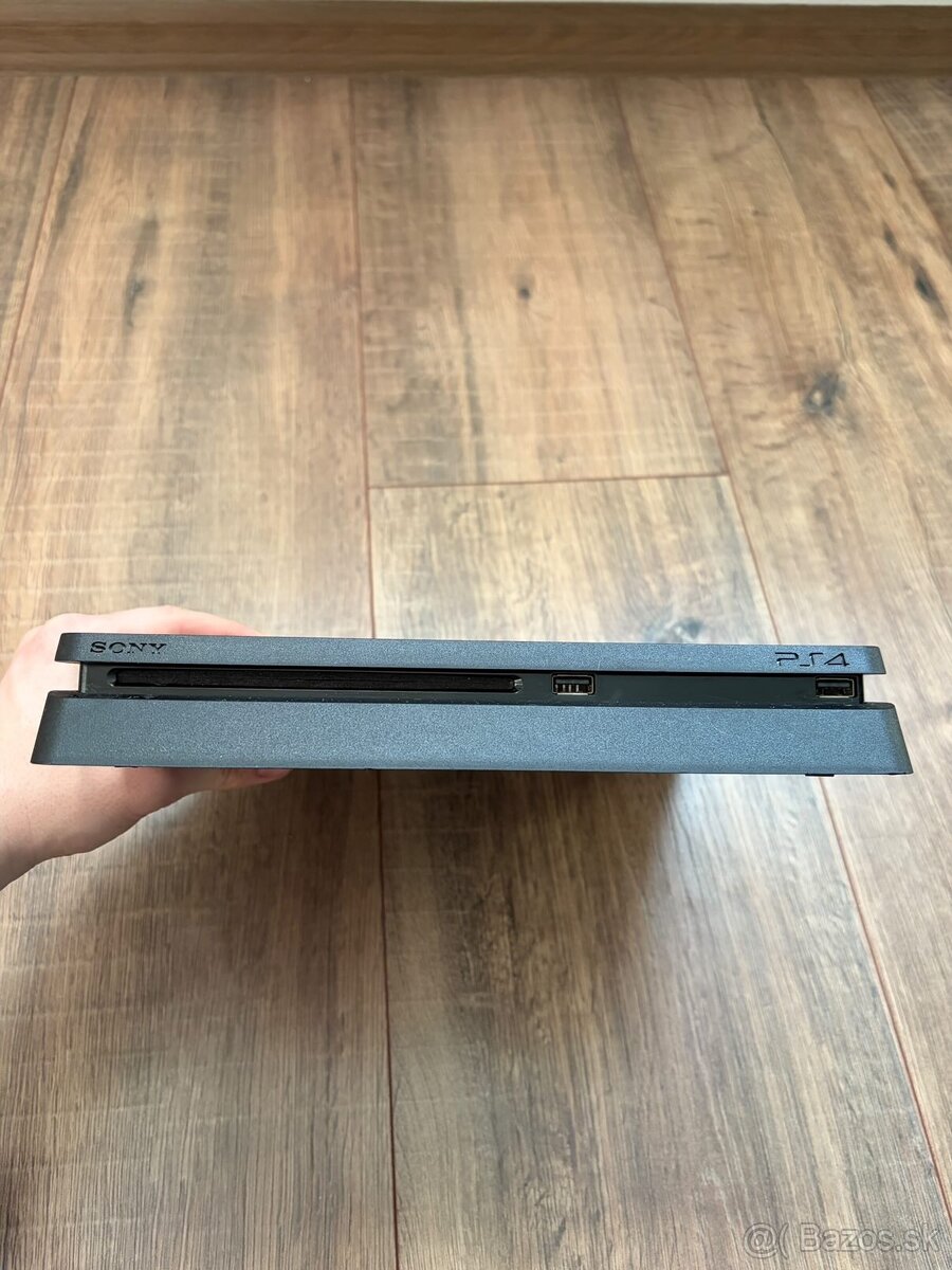 Predám PS4 Slim 500GB - 2