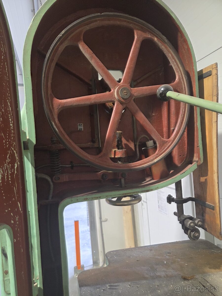 Stolárska pásova píla - 2