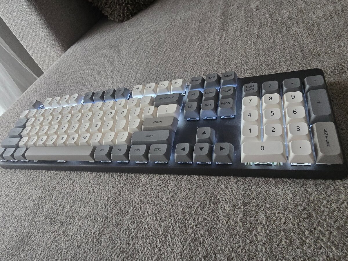 Mechanická bezdrôtová klávesnica GameSir GK300 Black - 2