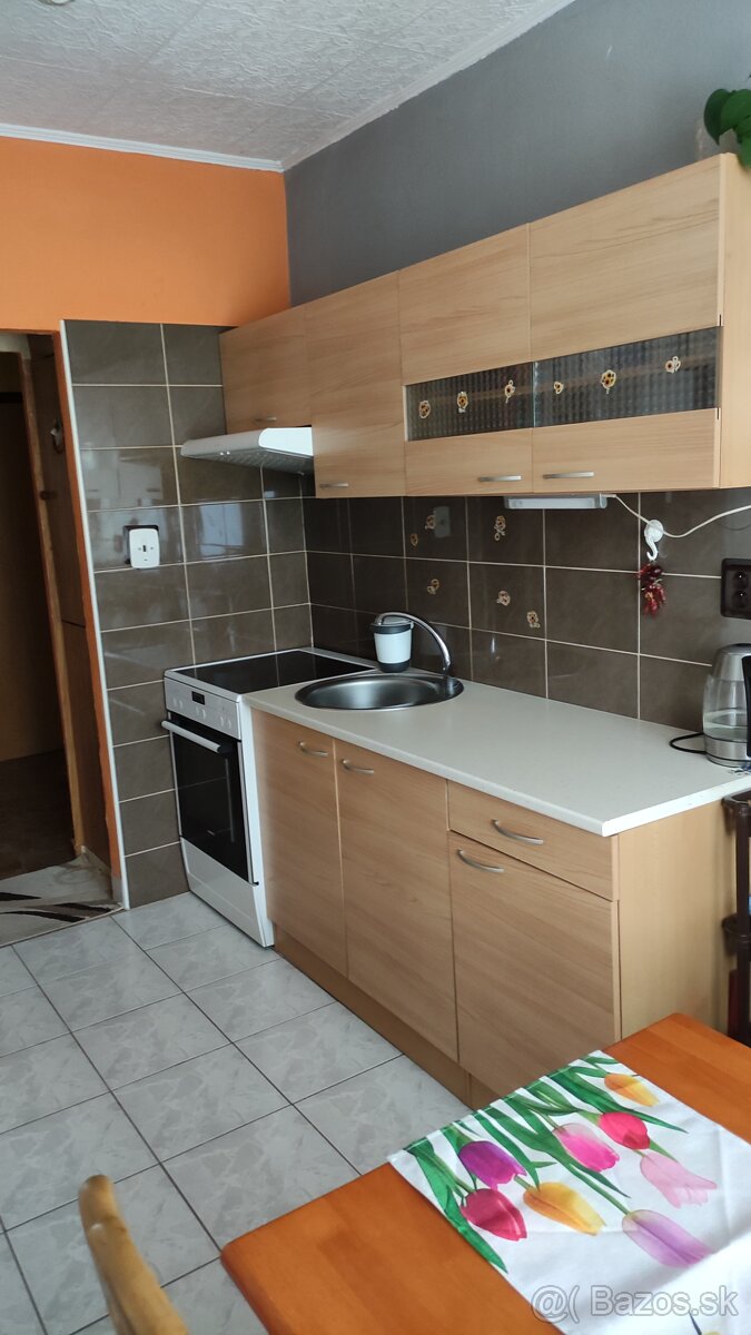 Slnečný 3-izbový byt - 2