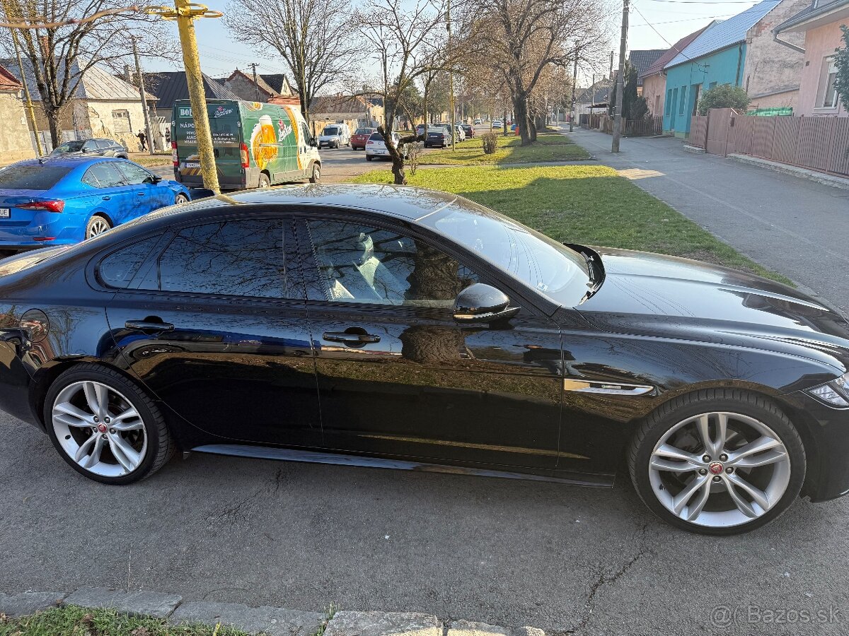 Jaguar XF - 2