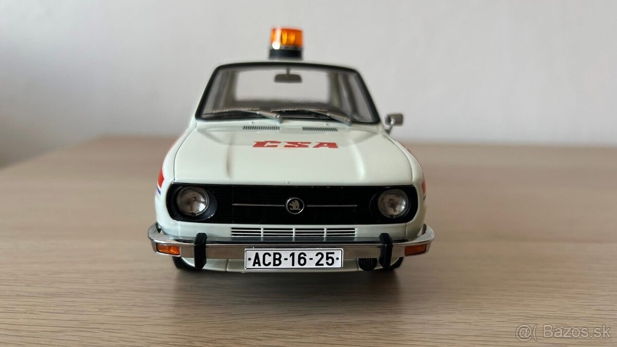 ŠKODA 105L ČSA - Československé aerolínie 1:18 Triple9 - 2