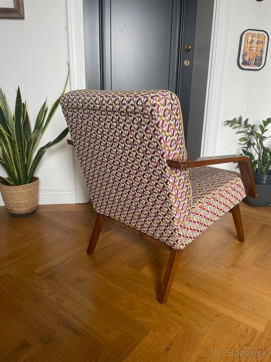 Retro kreslo po kompletnej renovácii...... - 2
