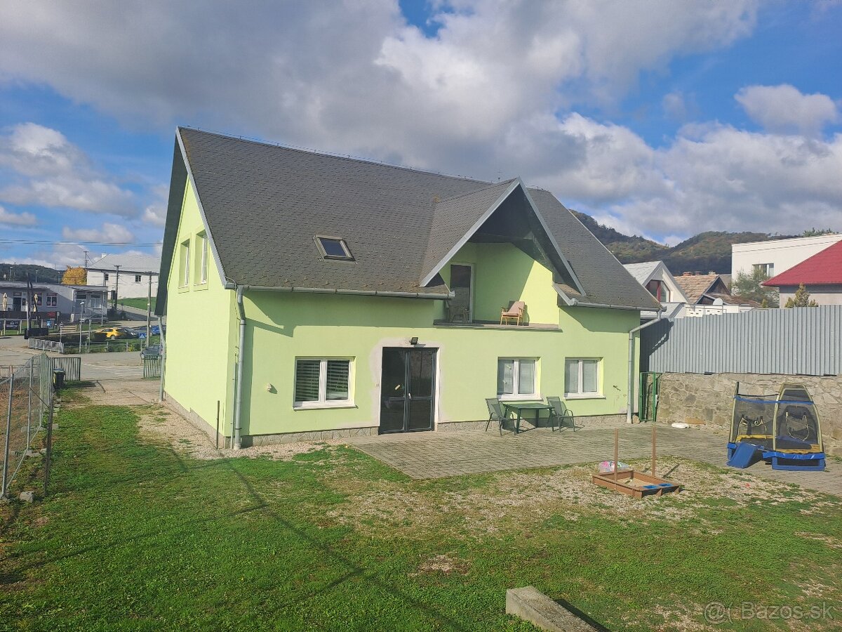 Na predaj zaujímavá budova a veľký pozemok v obci Fintice. - 2