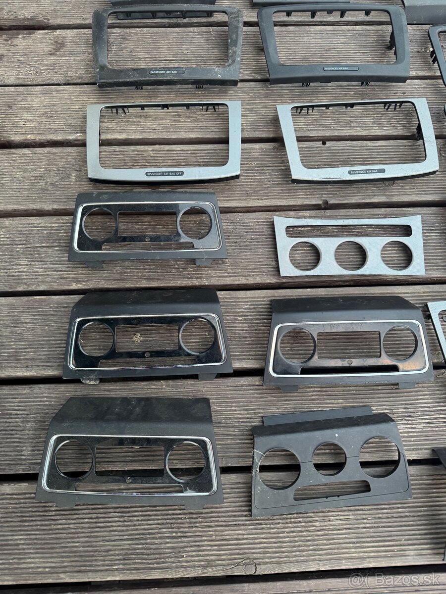 Rámik okolo rádia a páky - 2