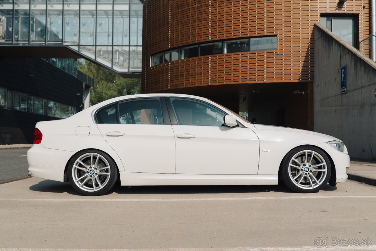 BMW E90 335i LCI Manual RWD - 2
