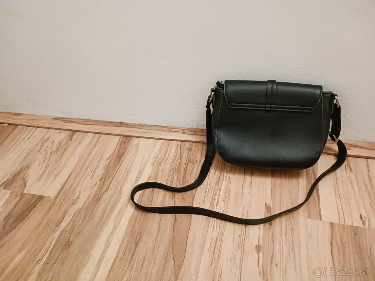 Čierna kabelka - 2