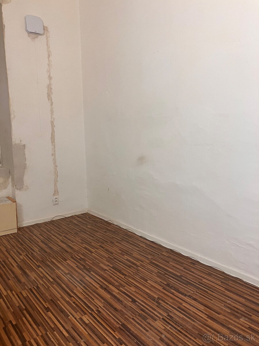1-izbový byt do prenájmu... - 2