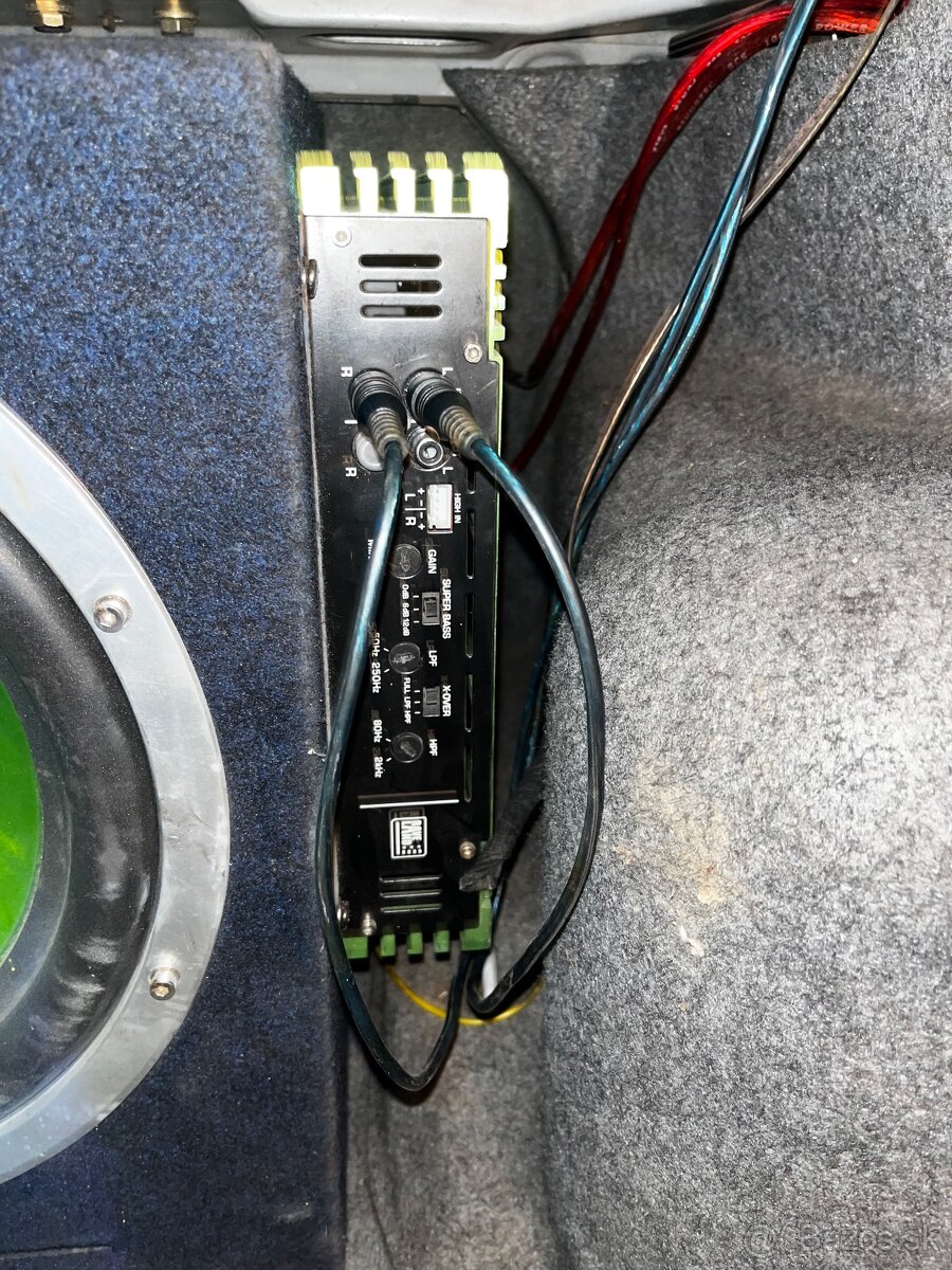 predam subwoofer do auta - 2