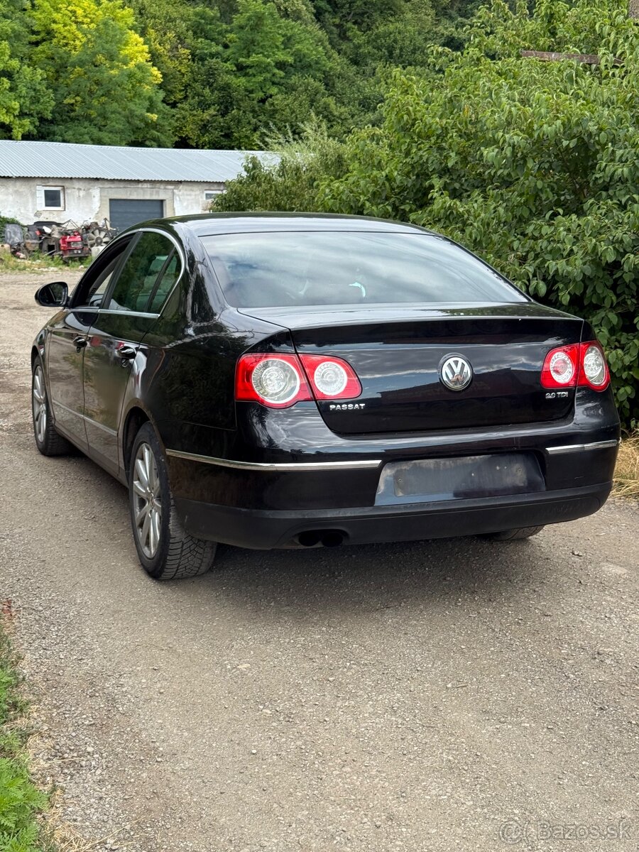 Rozpredam Volkswagen Passat b6 2.0 TDi 125kw DSG . Kod motor - 2