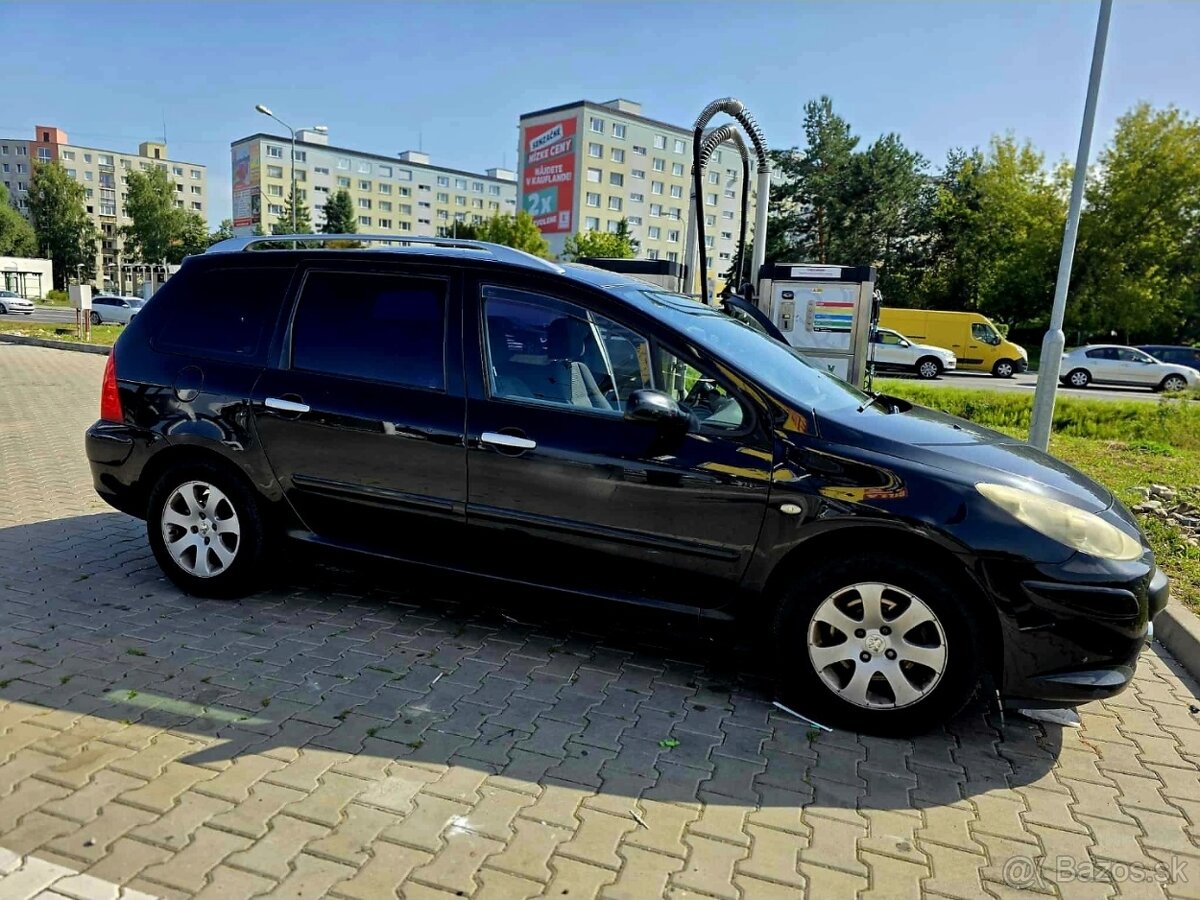 Peugeot 307, ročník 2008, motor 1.6 diesel ročna diaľničná - 2