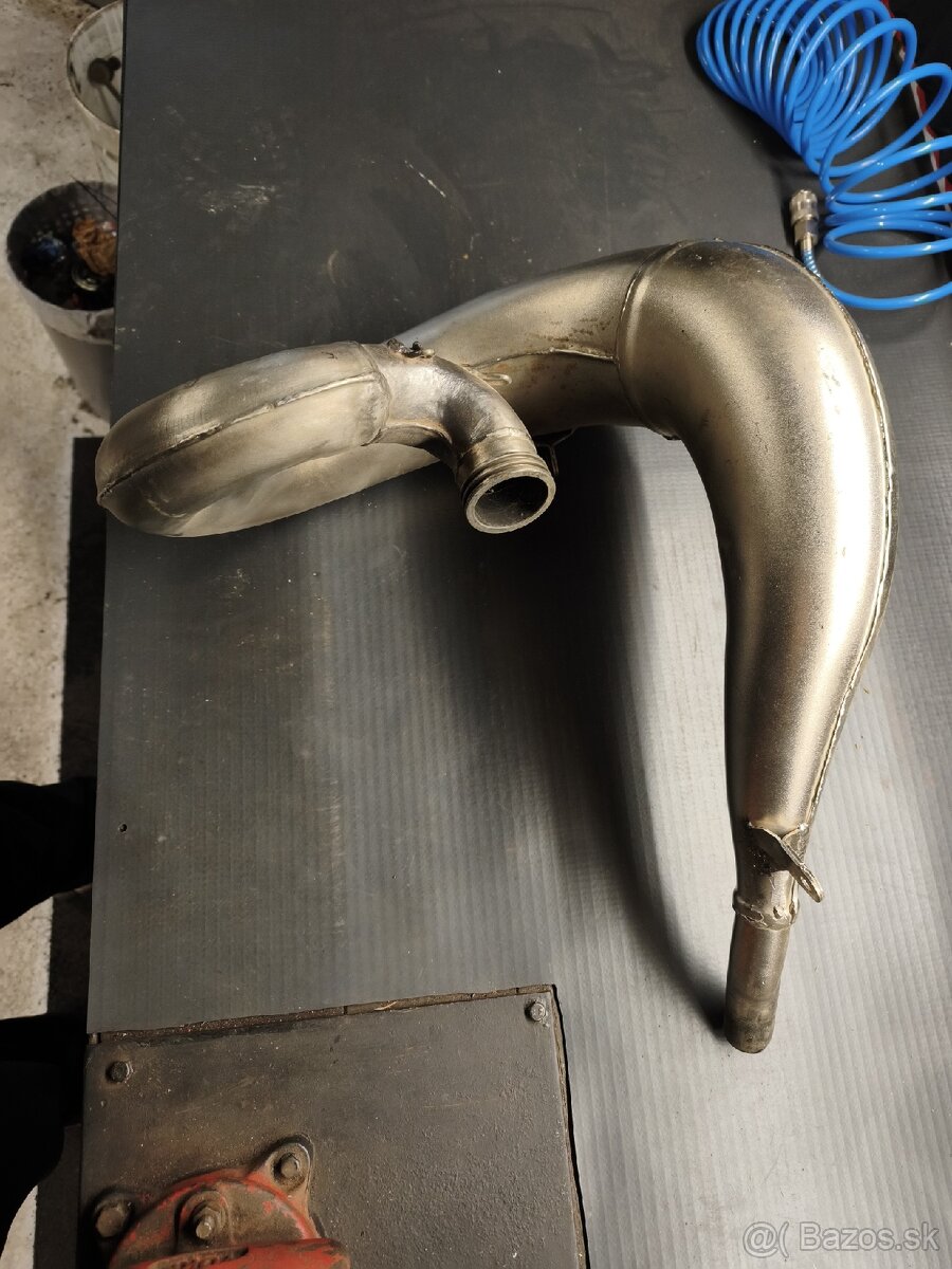 Predam vyfukove koleno ktm 300 2018 - 2