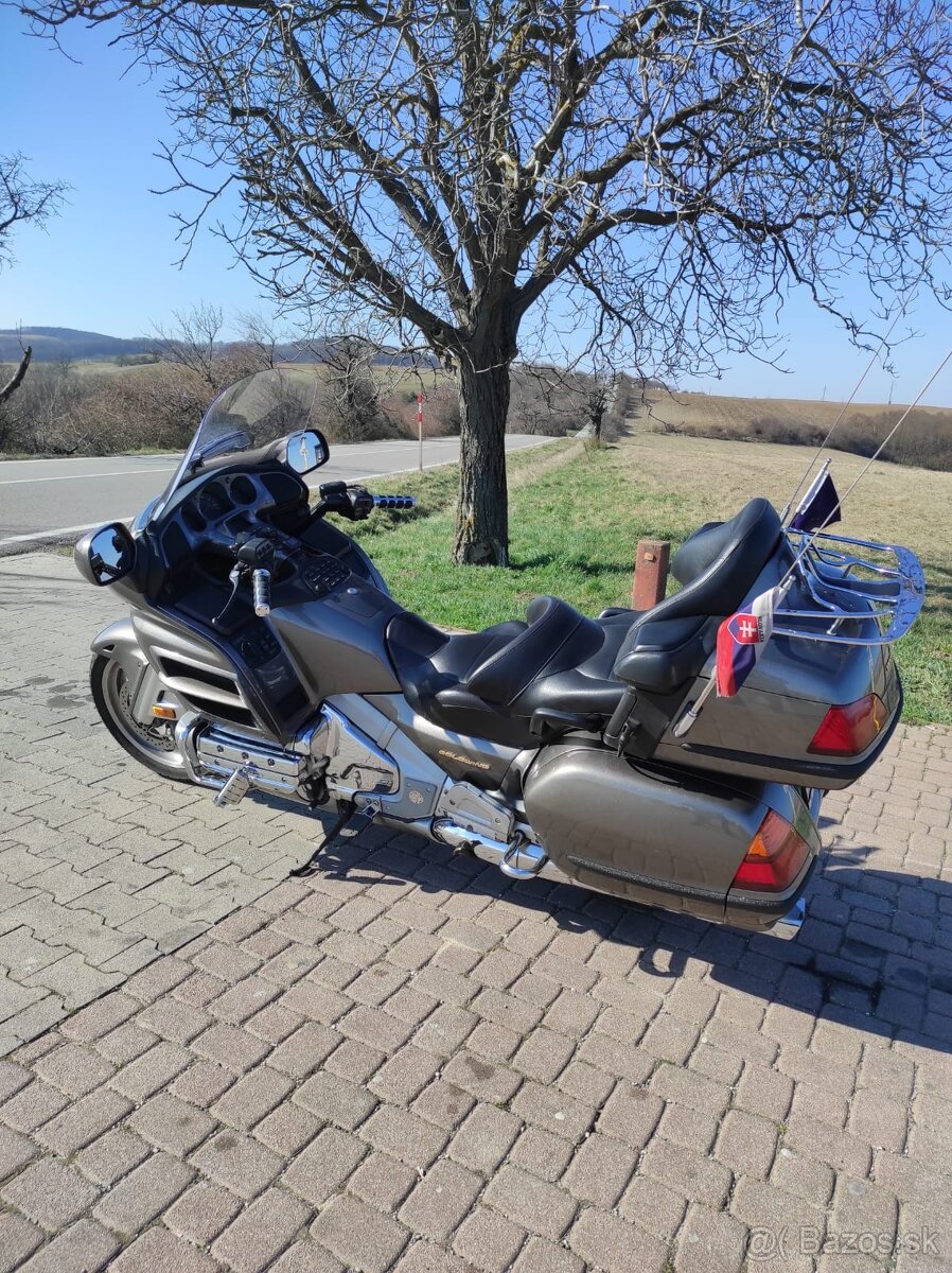 Goldwing - 2