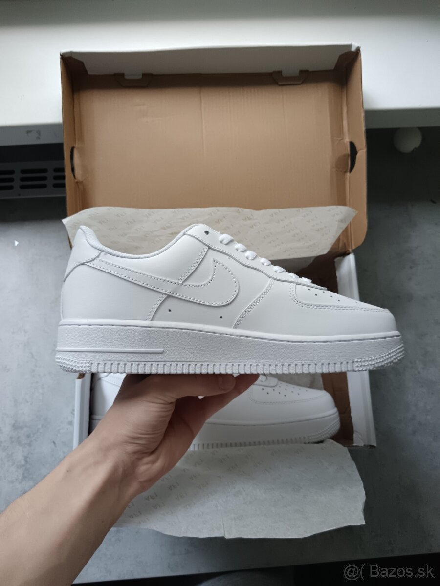 Nike Air Force 1 - biele - veľkosť 43 - 2