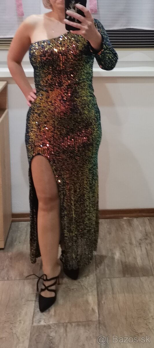 Trblietavé šaty - 2