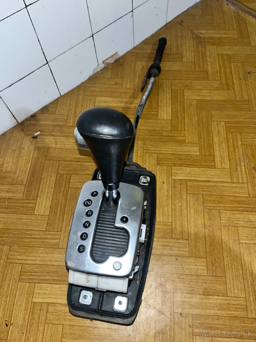 Radiaca páka automatickej prevodovky AUDI A4 - 2